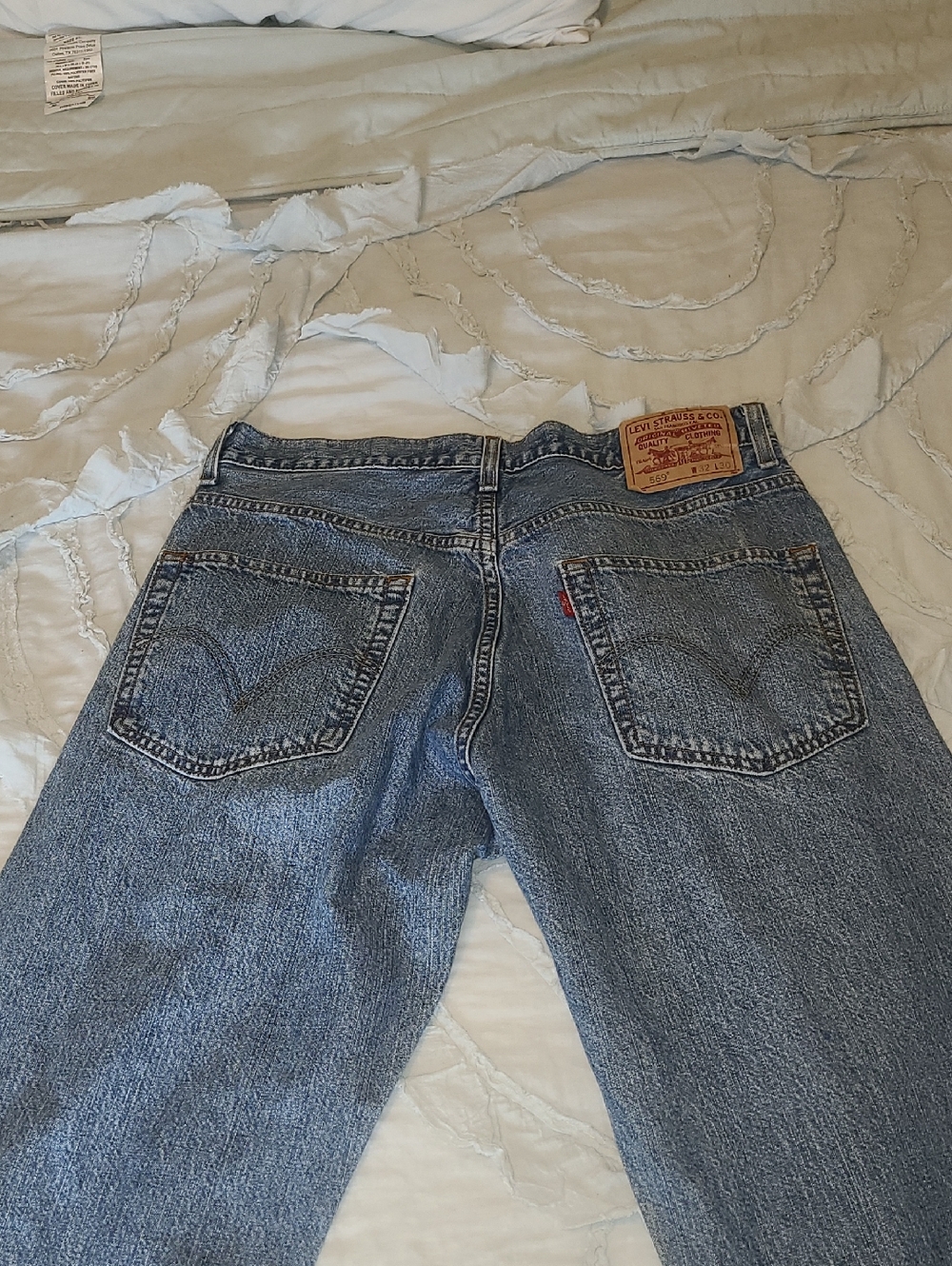 Levi's Men's Light Blue Straight Jeans with Leather Patch 569. 32x30